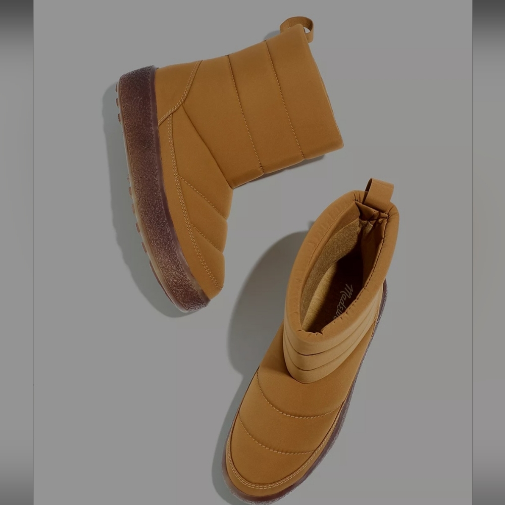 Jersey-lined puffer boots